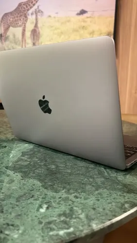 MacBook Air M1
