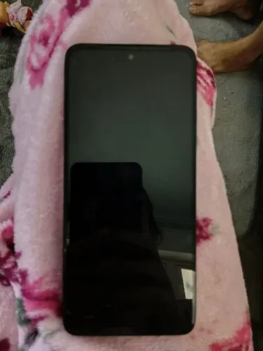 Moto g35 5g cor verde oliva 4 para 5 meses de uso semi mega novo