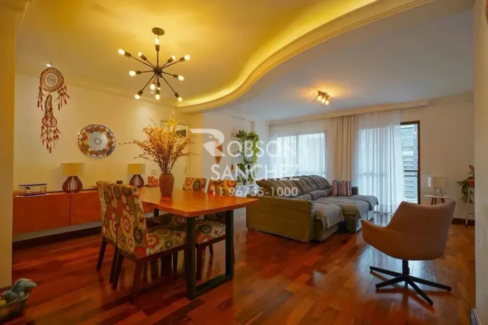 Cobertura a venda no Alto da Boa Vista com 3 quartos, 3 suítes, 3 vagas, 275m², piscina pr
