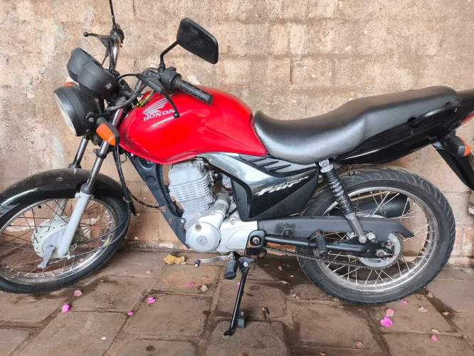 Moto Honda CG 125 Fan ES