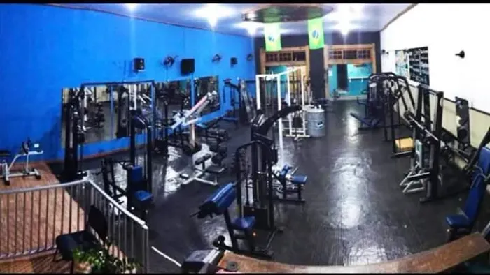 Vende-se academia de musculação completa