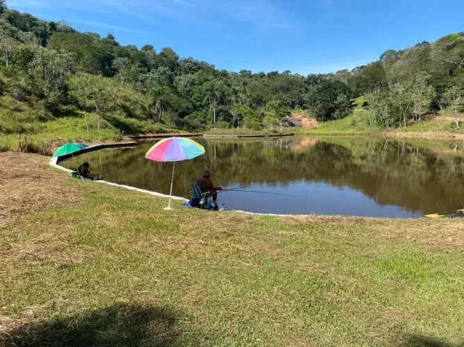 1m terreno em Igarata para venda possui 1500 metros quadrados em Águas de Igaratá - Igarat