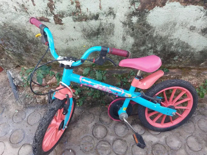 Bicicleta infantil aro 16 feminina de crianças de 6 a 10 anos usada poucas vezes seminovo 