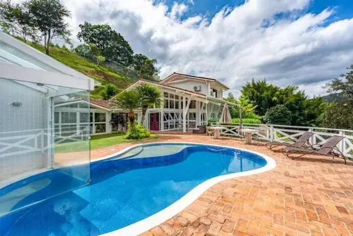 Casa em Condomínio para Venda em Petrópolis, Nogueira, 4 dormitórios, 4 suítes, 5 banheiro