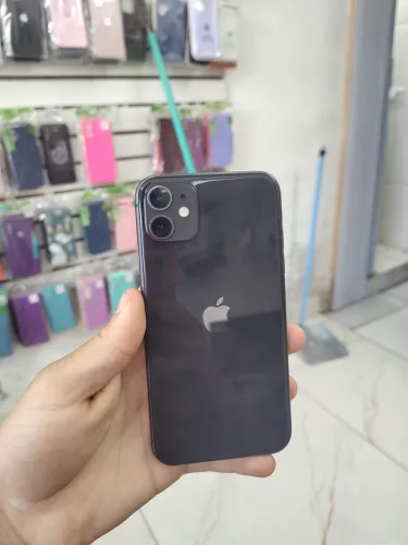 iPhone 11