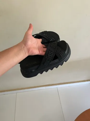 Melissa Cross M