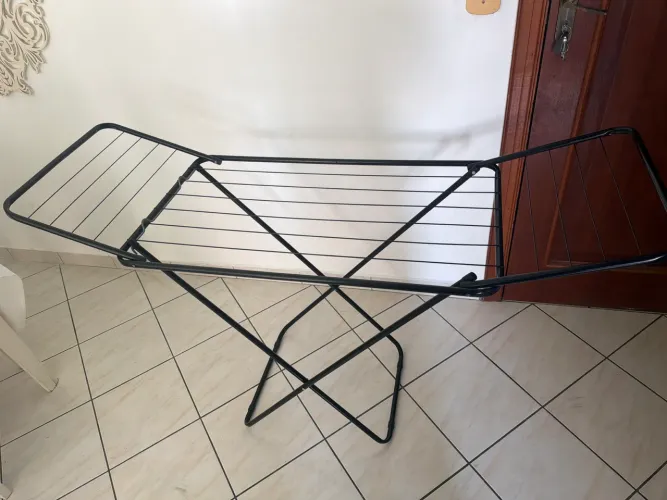 Varal de chão - preto