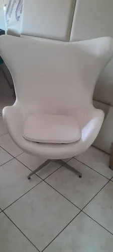 Cadeira EGG COURO BRANCO
