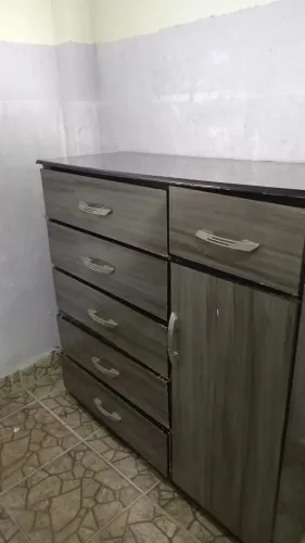 Comoda 6 gavetas e 1 porta Aceito negociar valor