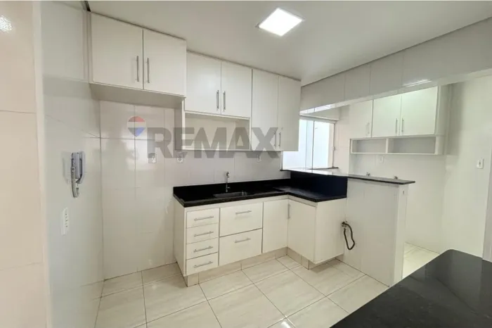 Apartamento localizado na Avenida Raphael Laurindo Jardim Paraíso