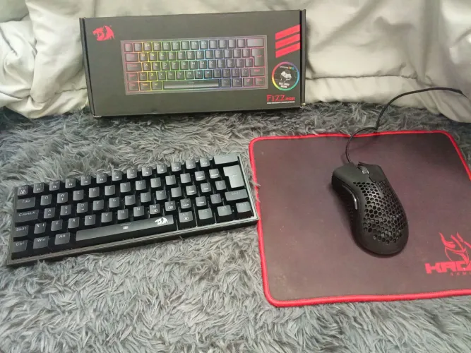 Kit gamer, teclado ( redragon ) ,mouse ( knup) e mouse pad