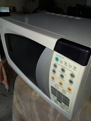 Microondas Eletrolux mfe28 funcionando tudo ok