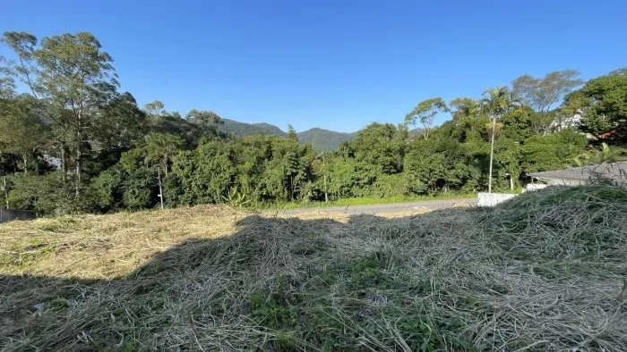 Terreno de 854.66m² no bairro João Paulo