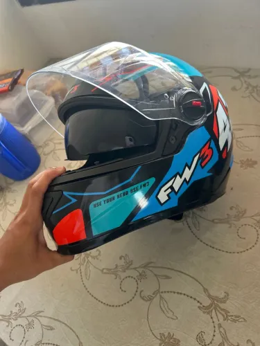Capacete fw3 com óculos interno