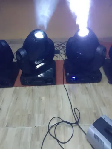 Moving head 250