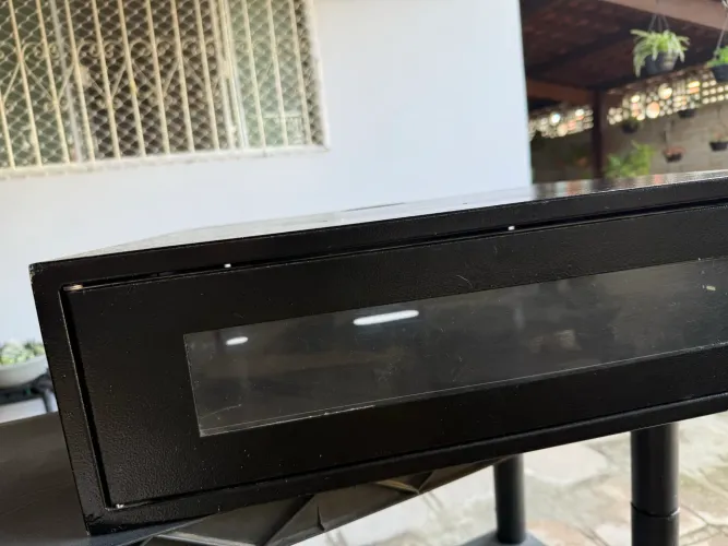 Rack metálico para dvr