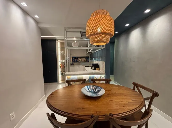 Excelente apartamento no Orizzon mobiliado na Praia dos Milionários