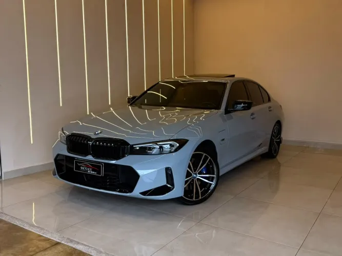 BMW 330E M Sport 2.0 Turbo Híbrido AU 2023
