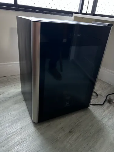 Adega Electrolux