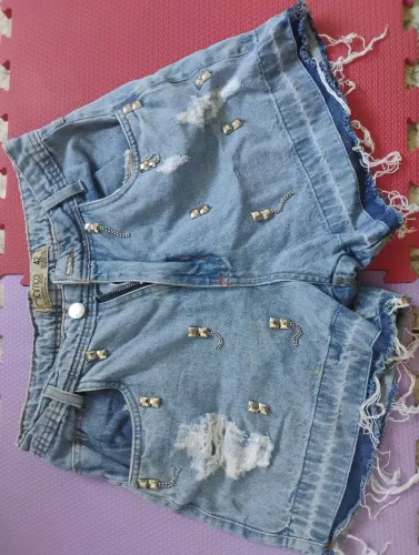 Short jeans