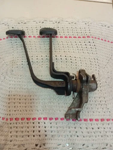 Pedal da embreagem da Variant até 77<br>Usado<br>R$200<br>