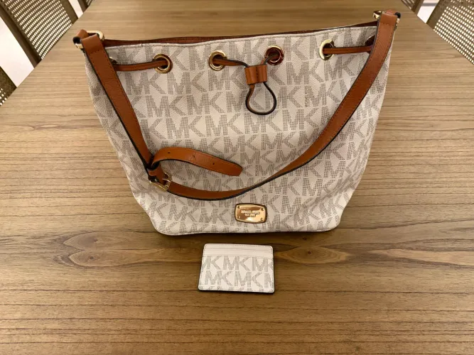 Bolsa Michael Kors Bucket + Porta-cartão - Original