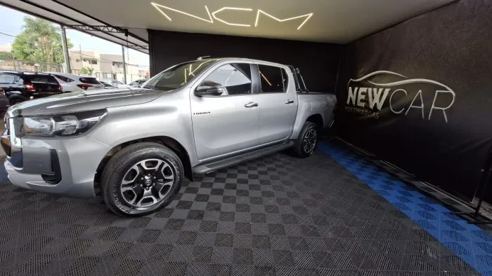 Toyota Hilux CD SRV 4X4 2.8 TDI Diesel Aut. 2022