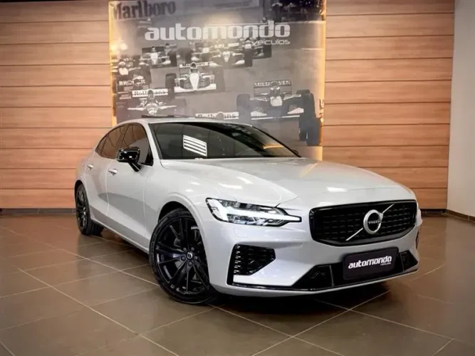 Volvo S60 T-8 R-design 2.0 407cv 4P Híbrido 2021