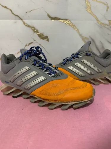 Tenis adidas springblade drive