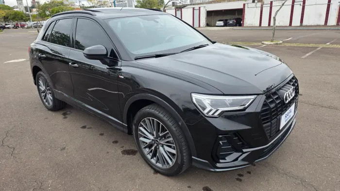 Audi Q3 Perf. Black 2.0 TFSI Tiptr. Quattro 2022