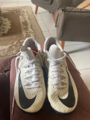 Nike mercurial airzoom N37