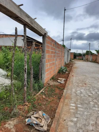 Terreno 200 m² à Venda no Araçás Mirim R$ 50.000