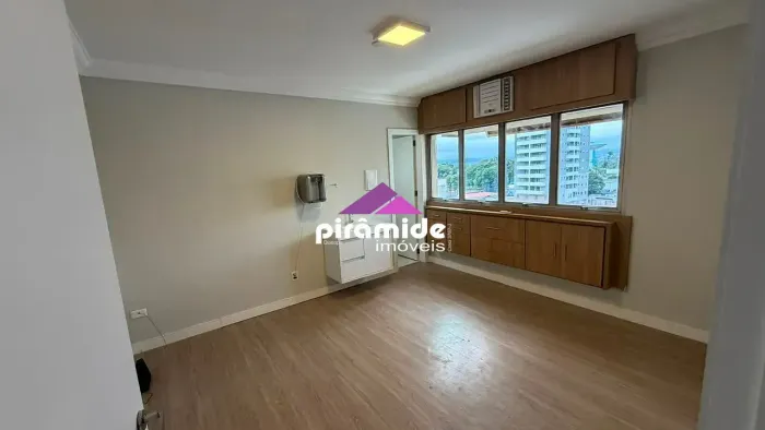 Sala comercial à venda - R$ 300.000,00 - Jardim São Dimas - São José dos Campos, SP