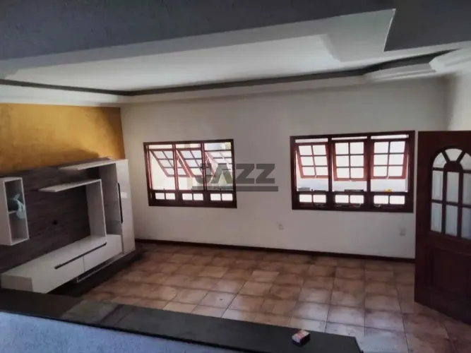 Casa à venda na Vila Aeroporto em Campinas, com 3 quartos, edícula, churrasqueira e