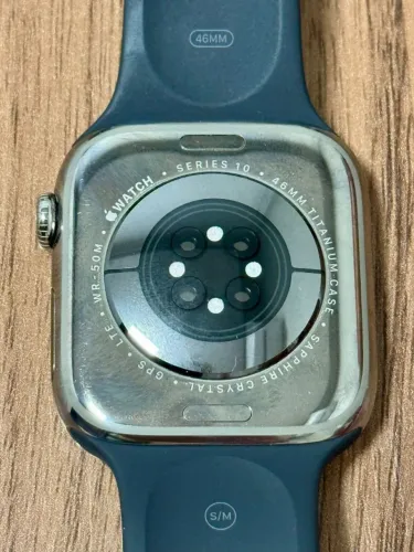 Vendo Apple Watch Series 10 (GPS + Celular) 46mm Titanium
