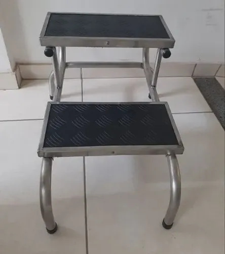 ESCADA DE DOIS DEGRAUS INOX