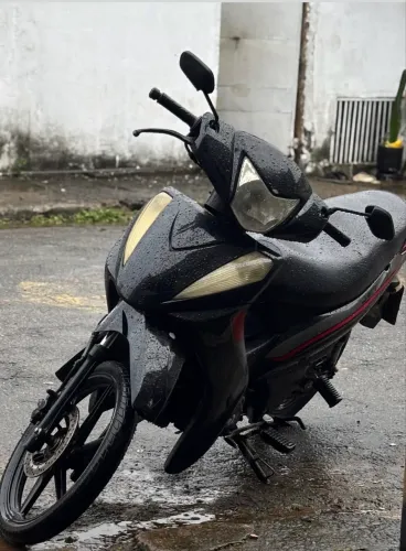 VENDO SHINERAY 125