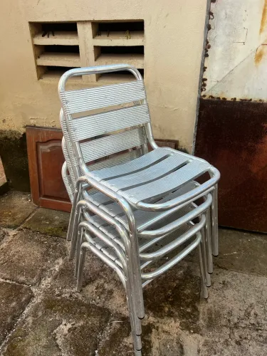 Vendo cadeira de alumínio