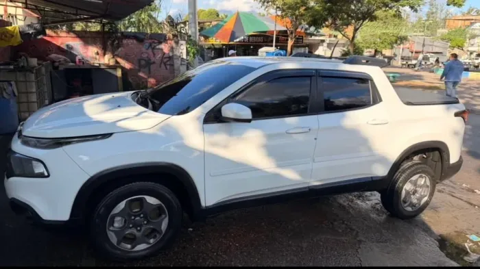 Fiat Toro Freedom Road 1.8 16V Flex Aut. 2018