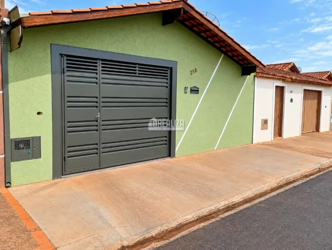 Venda de Casas / Padrão na cidade de Igarapava