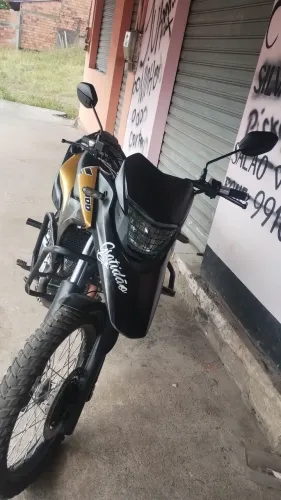 Moto toda original