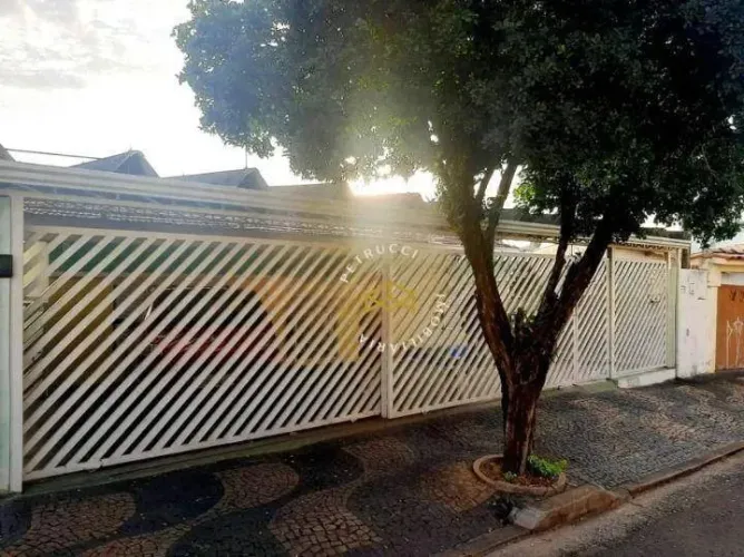 Casa com 4 dormitórios à venda, 237 m² por R$ 1.400.000,00 - Vila Nova Valinhos - Valinhos