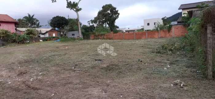 Terreno em localização privilegiada