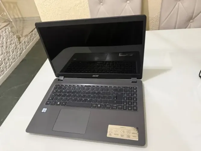 Notebook Acer I3 6ª Geração 12GB memória DDR4 SSD 240GB 15 Polegadas