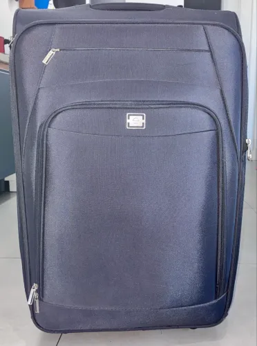 Mala Le postiche grande com carrinho quebrado 75 cm alt X 45 cm compX 26cm largura