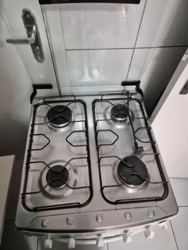 Fogao de 4 bocas Consul