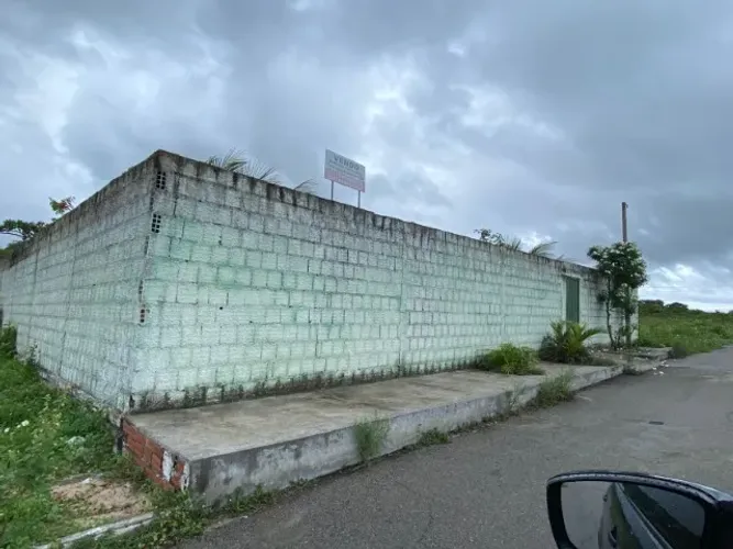 TERRENO NO LOTEAMENTO BONS VENTOS - MOITA REDONDA - CASCAVEL - CE com 900 m² .