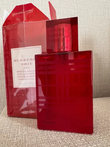 Raro Burberry Brit Red 30ml 