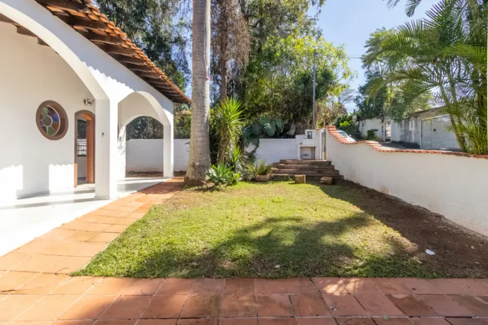 Casa para venda em Três Montanhas com 2 quartos, 1,120m²