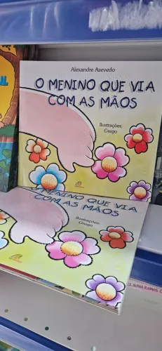 O menino que via com as mãos